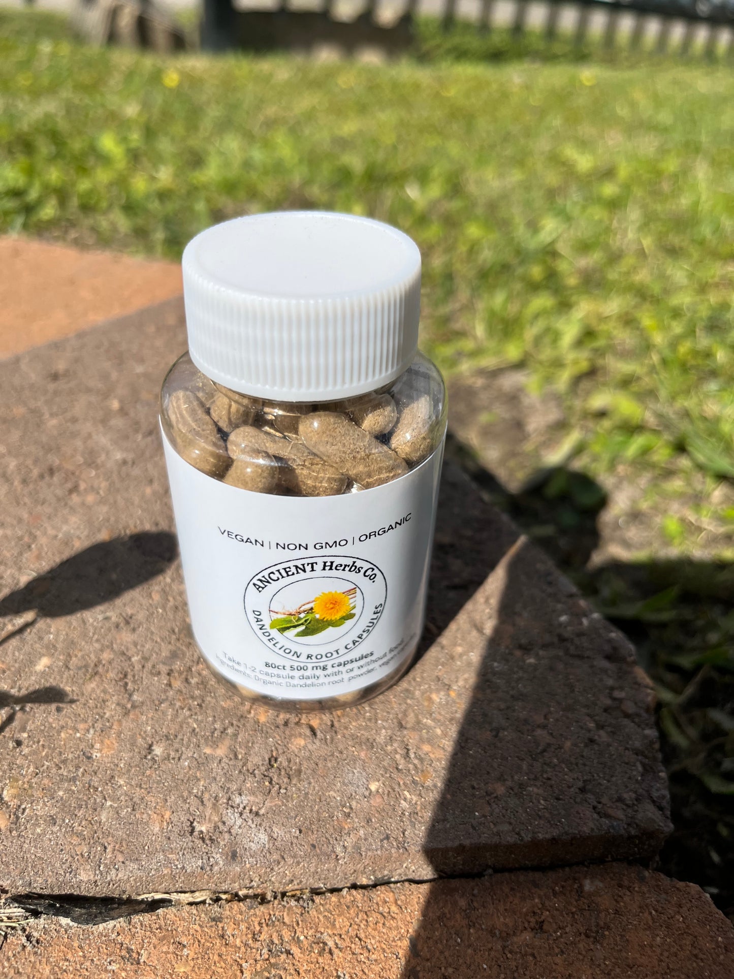 Organic Dandelion root capsules (80)