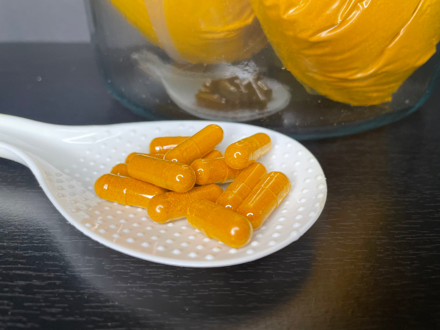 Organic Turmeric root capsules (80)