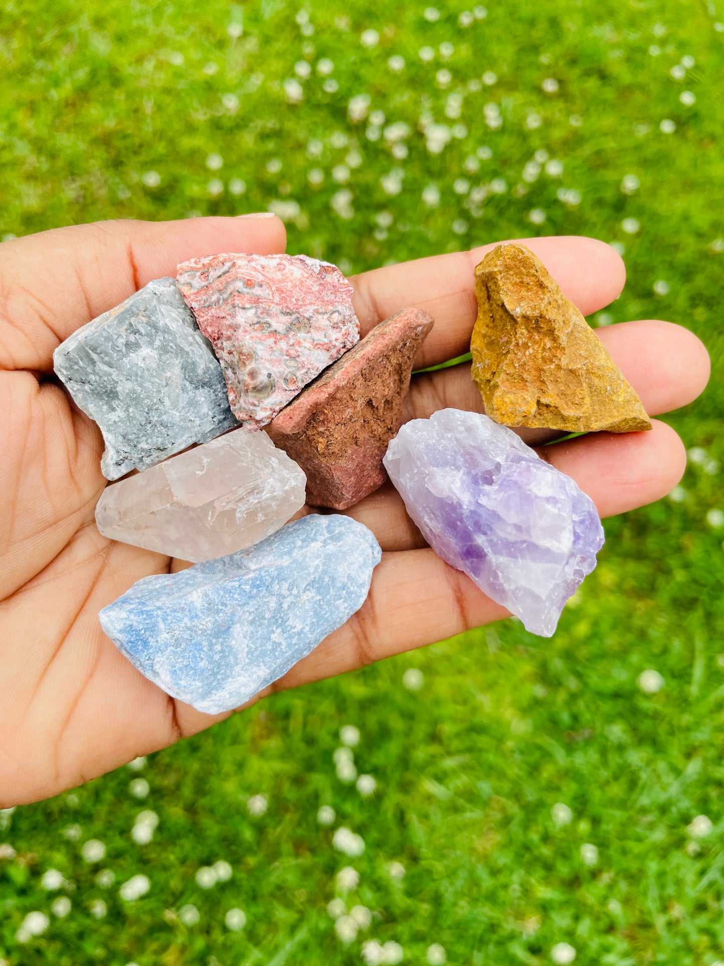 ASSORTED CRYSTALS #1 ( Jar included )