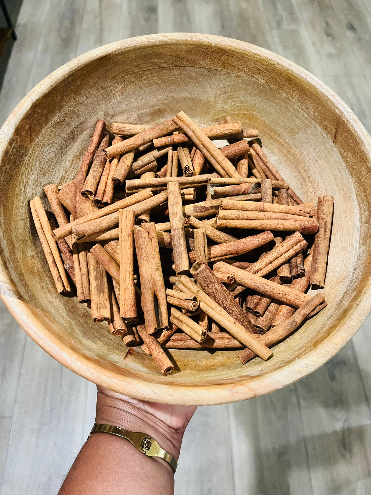 Ceylon Cinnamon sticks  4 oz