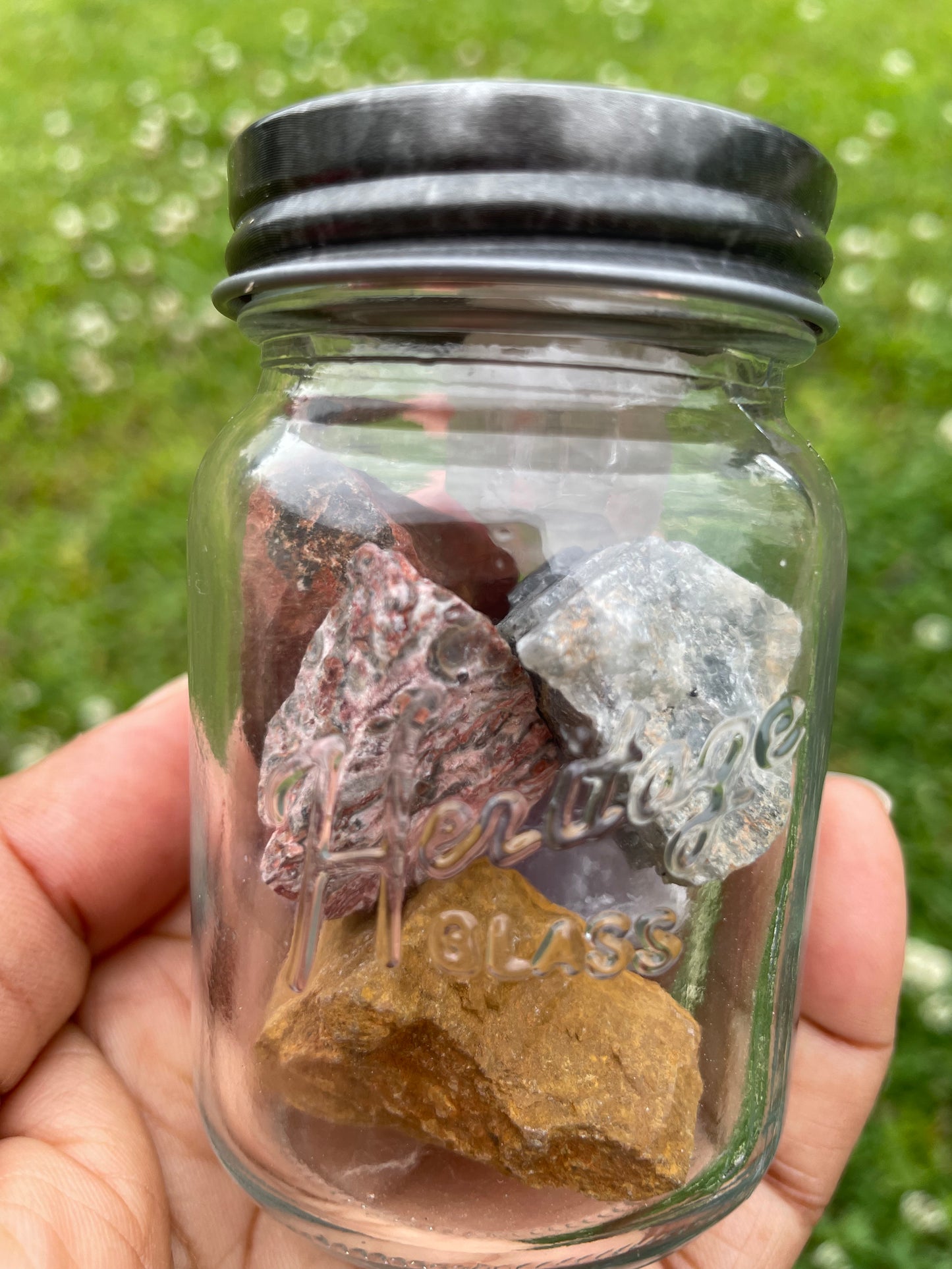 ASSORTED CRYSTALS #1 ( Jar included )